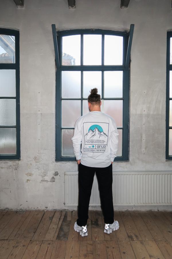 PEAKS_OF_GROWTH_GREEN_LONG_SLEEVE_1