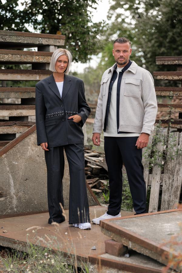 belted_straight_leg_tailored_pants_2