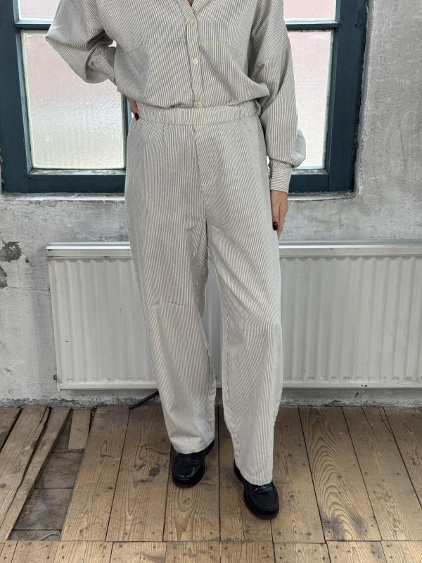 WBVera_Cargo_Pants_2