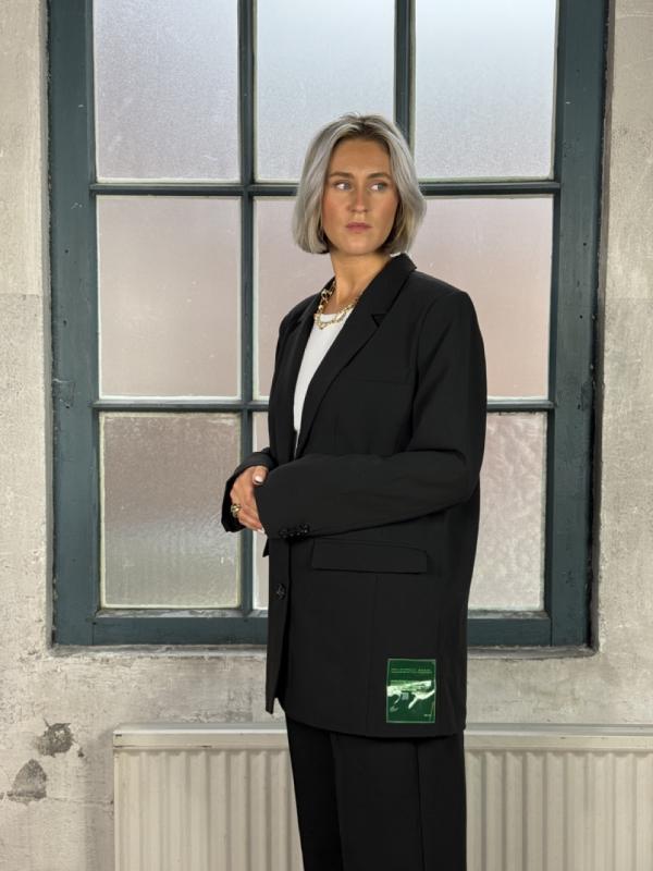 Gemma_Uni_Single_Breasted_Blazer_1