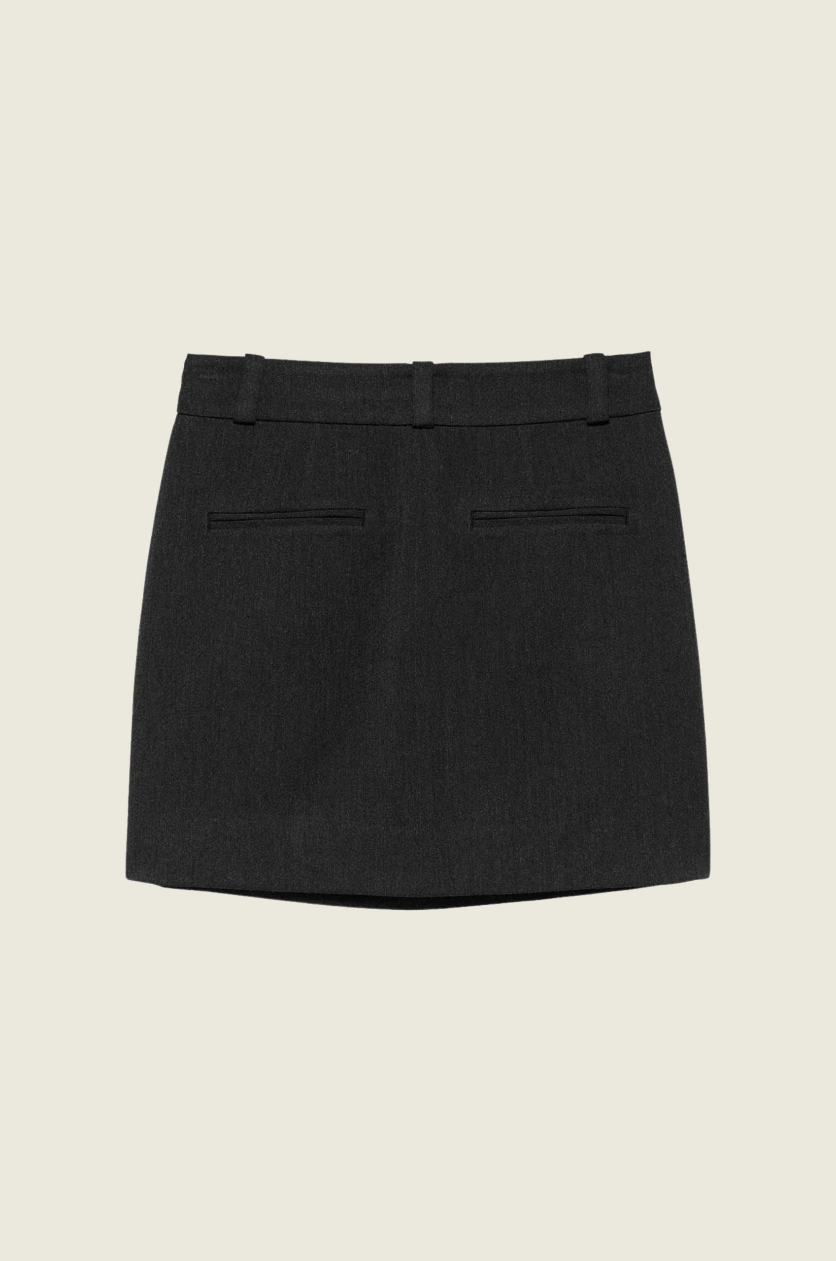 Short_skirt_3