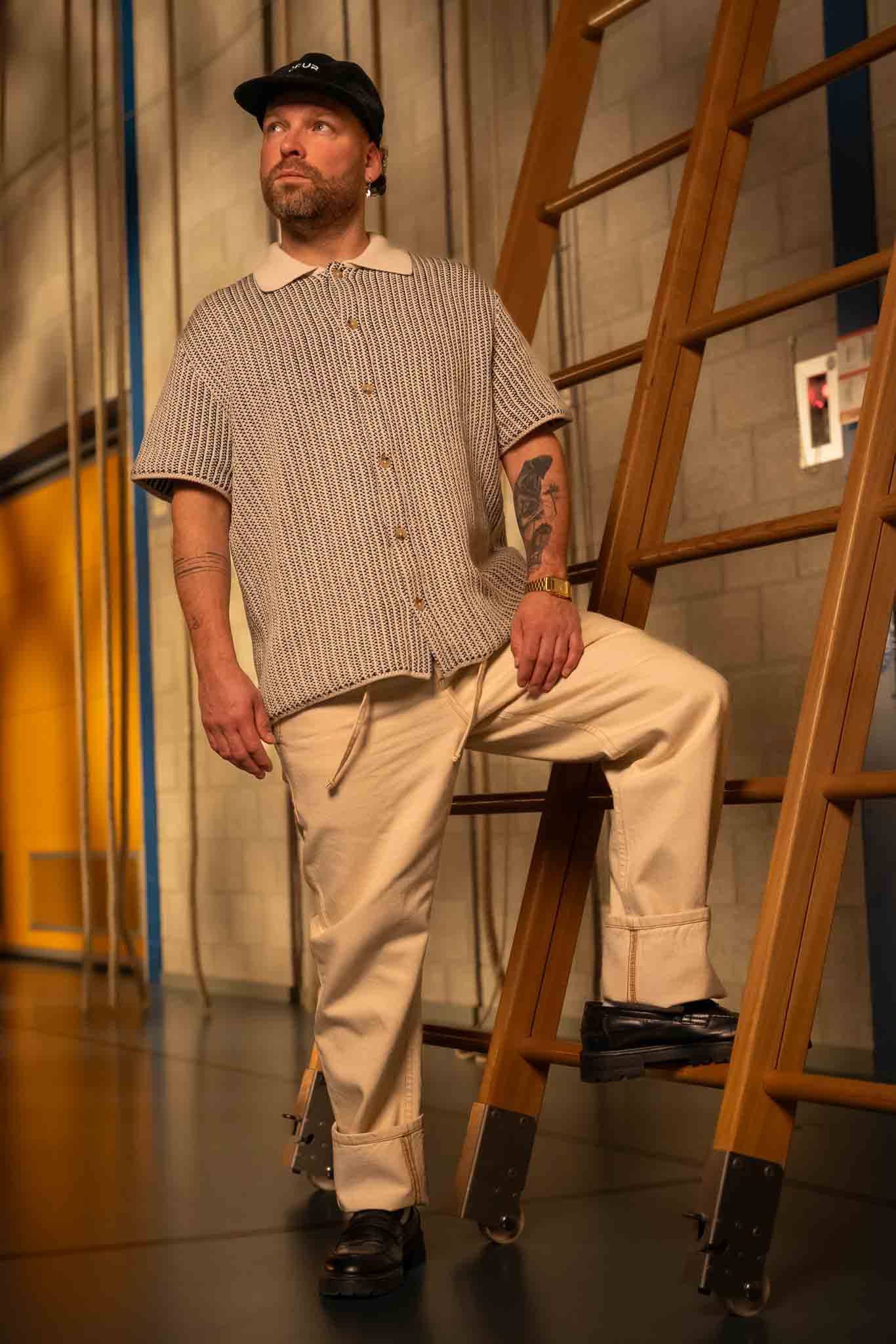 AKJAN_DENIM_PANTS