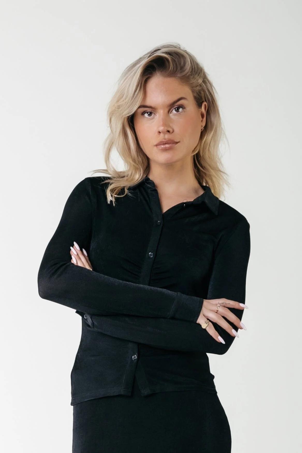 Ismaya_Button_Down_Top