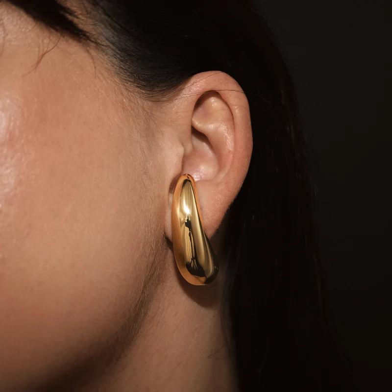 Bulb_earstud_gold_2