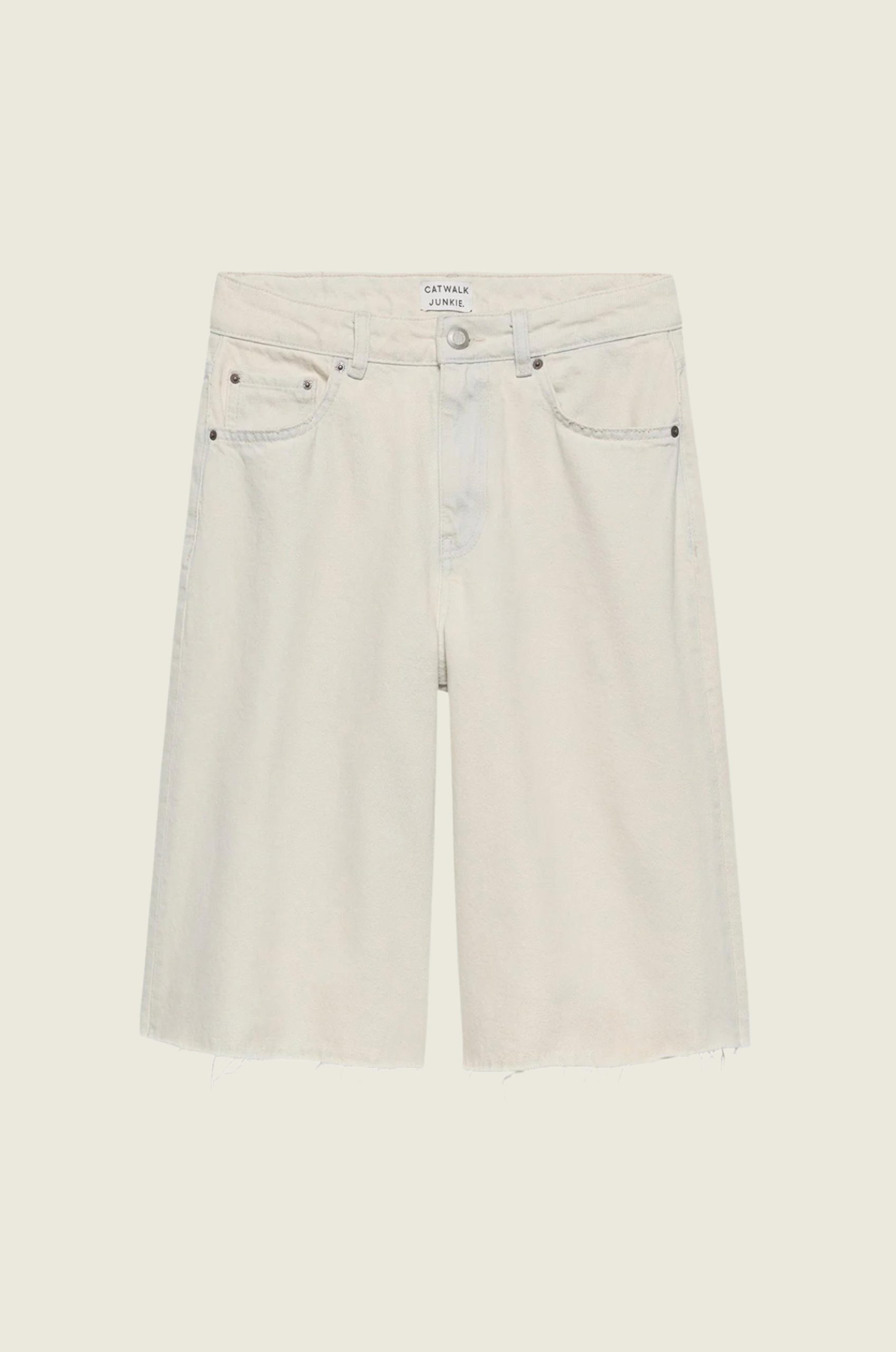 Loose_fit_bleached_jorts_1