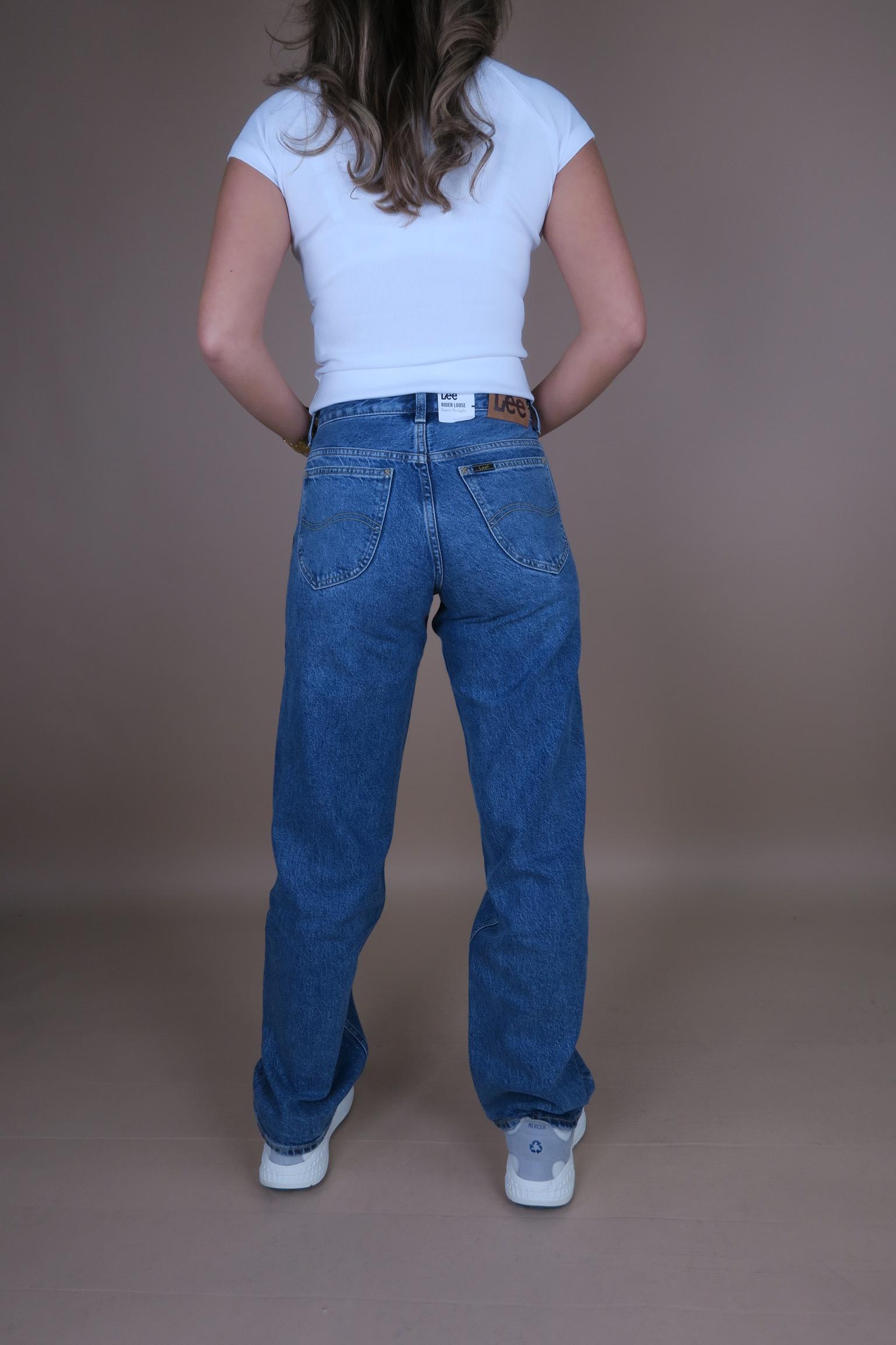 Rider_Loose_modern_mid_1