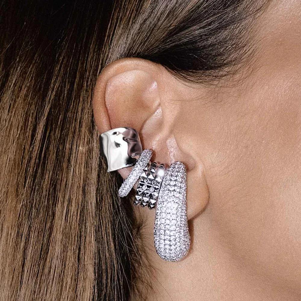 Bulb_diamond_earstud_gold_1
