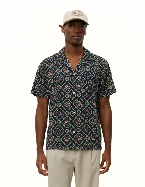 Lukas_AOP_Tapestry_SS_Shirt_Blue_1