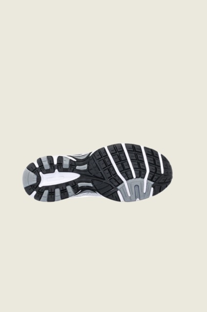 Saucony_white_silver_Ride_millennium_3