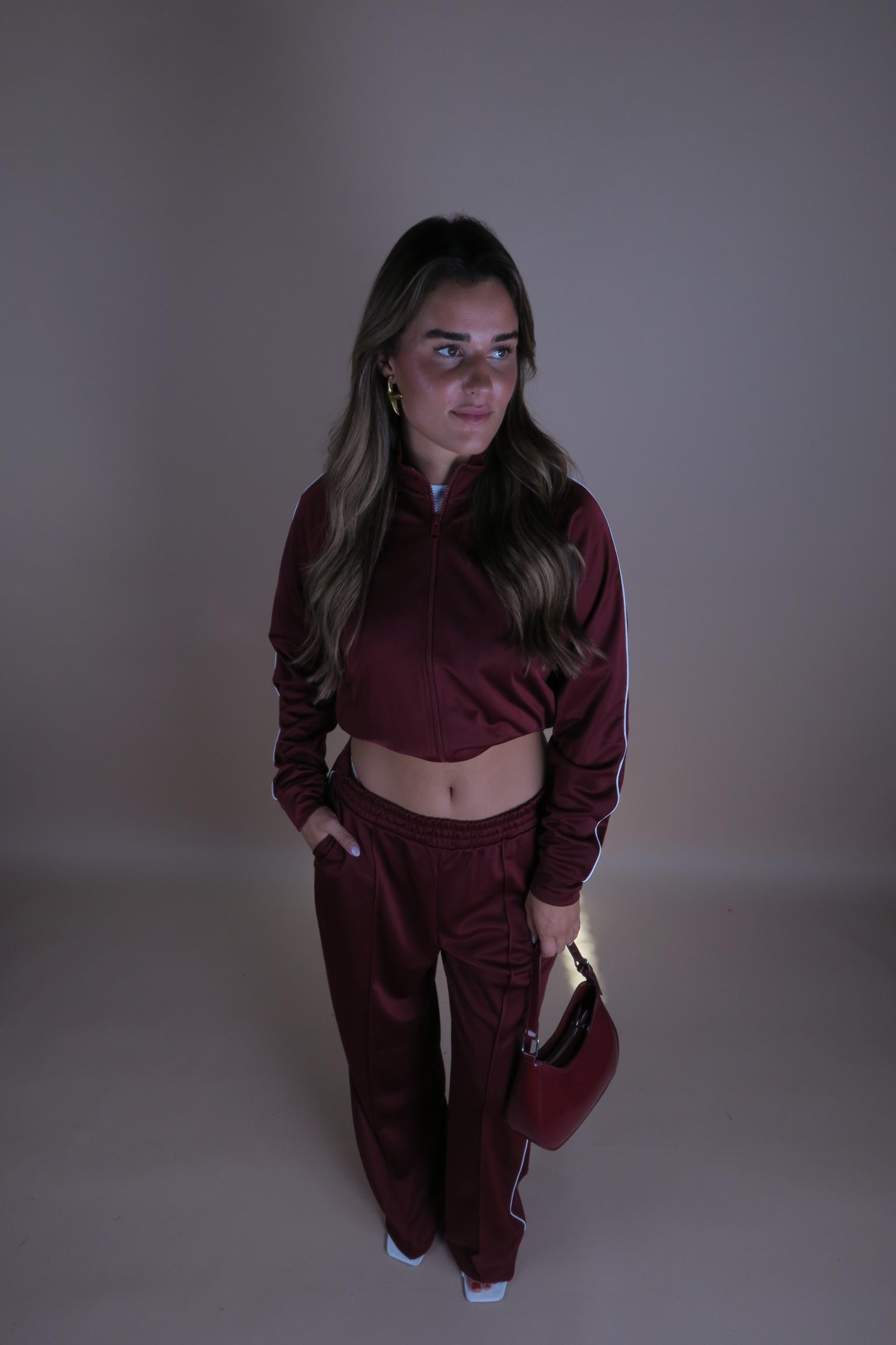 JXCIARA_PIPING_SLIM_HIGHNECK_ZIP_SWT_4