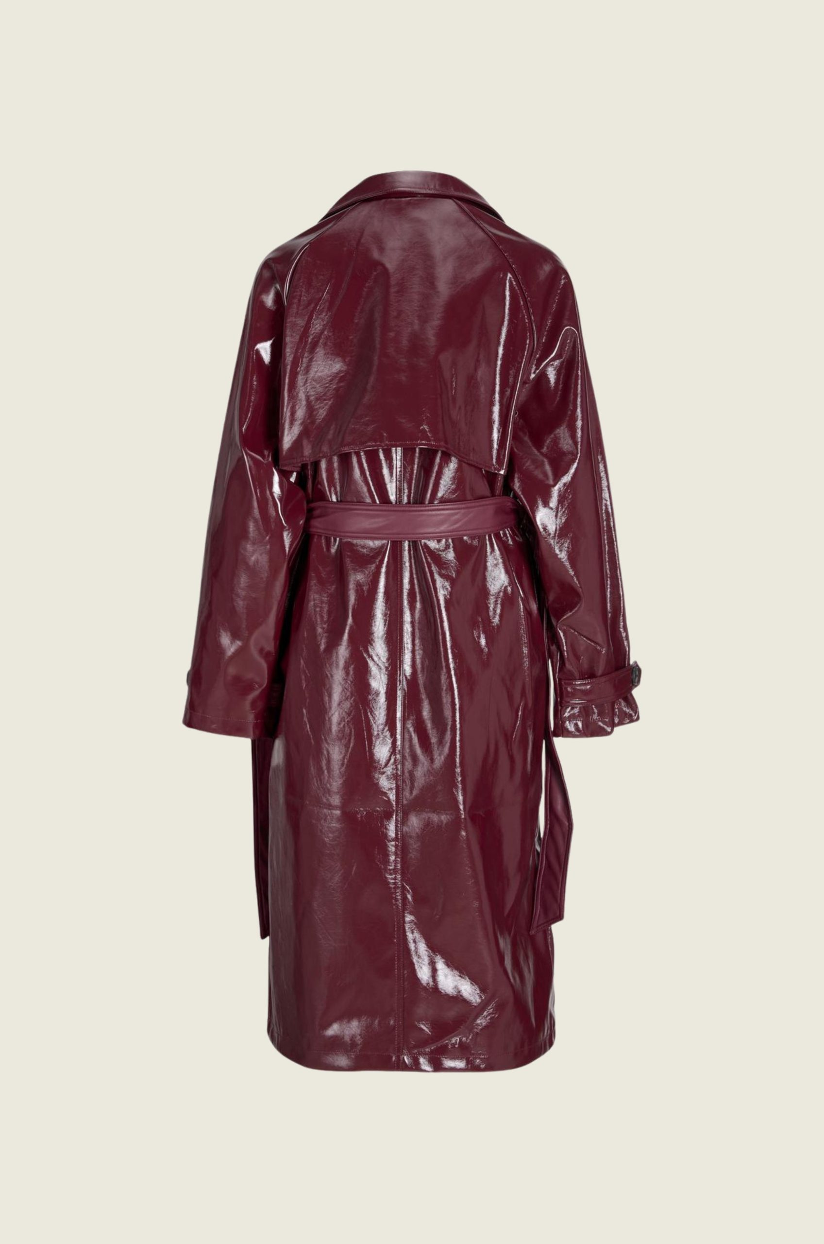 JXLUCY_TRENCHCOAT_OTW_1