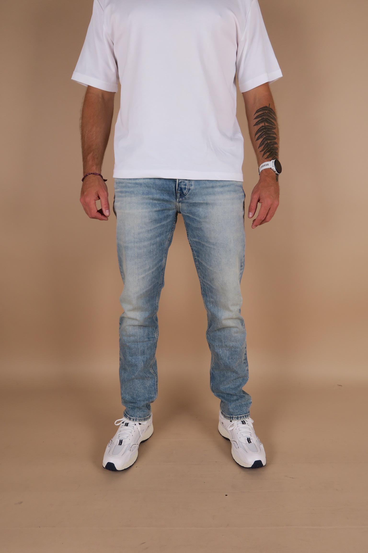 Marlon_5_Pocket_6