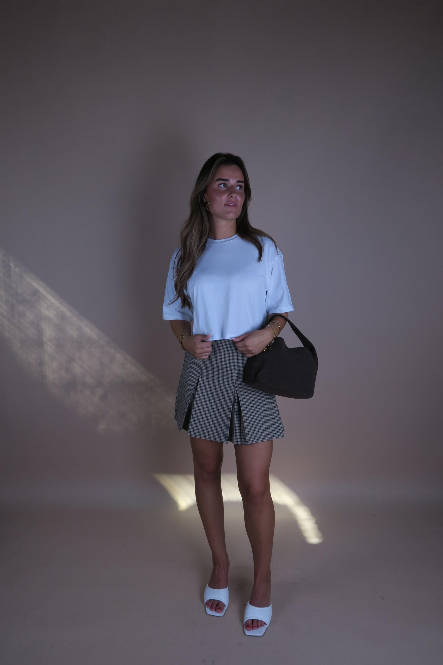 Pleated_check_skirt_1
