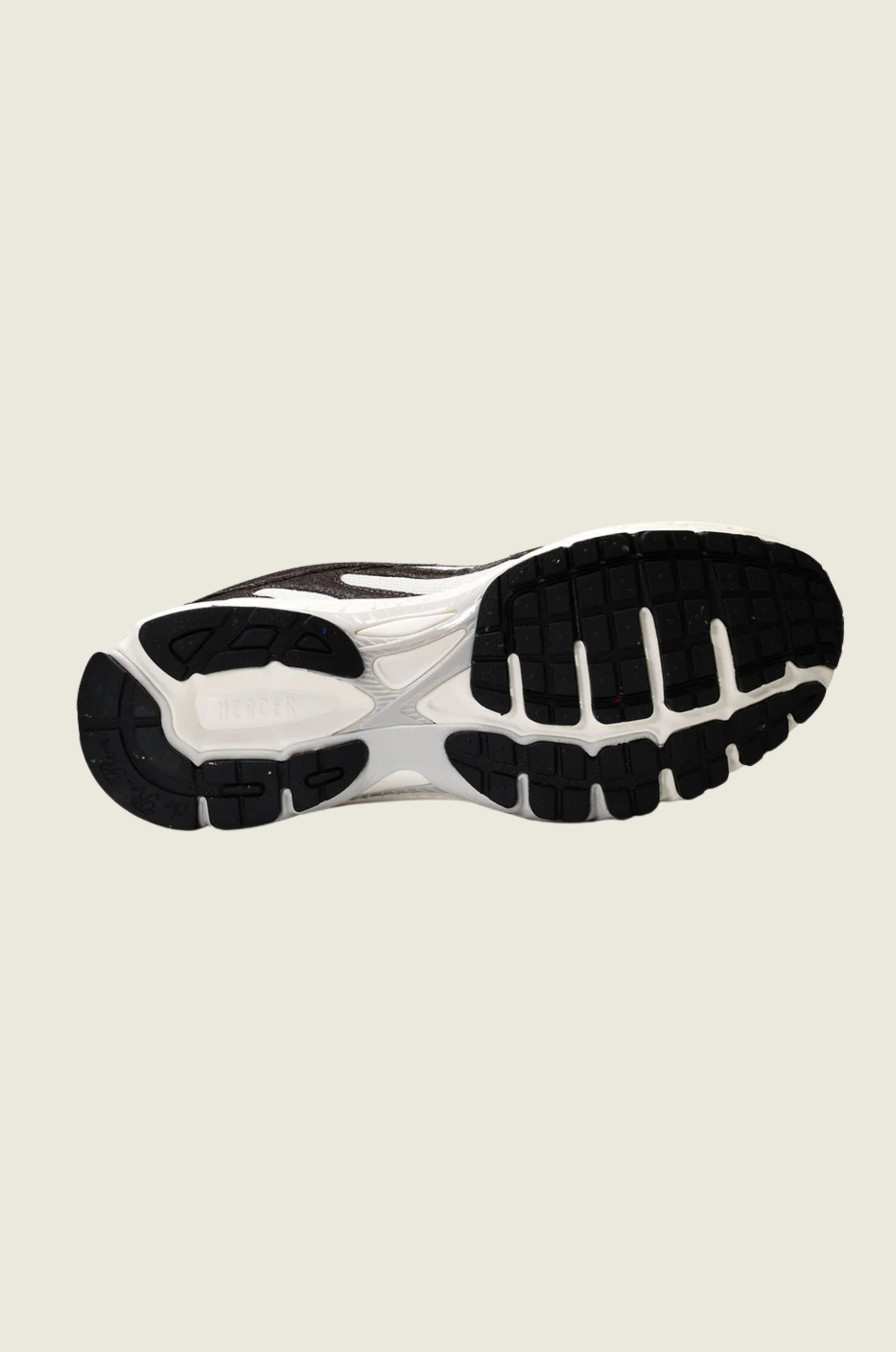The_Re_run_White_Silver__4