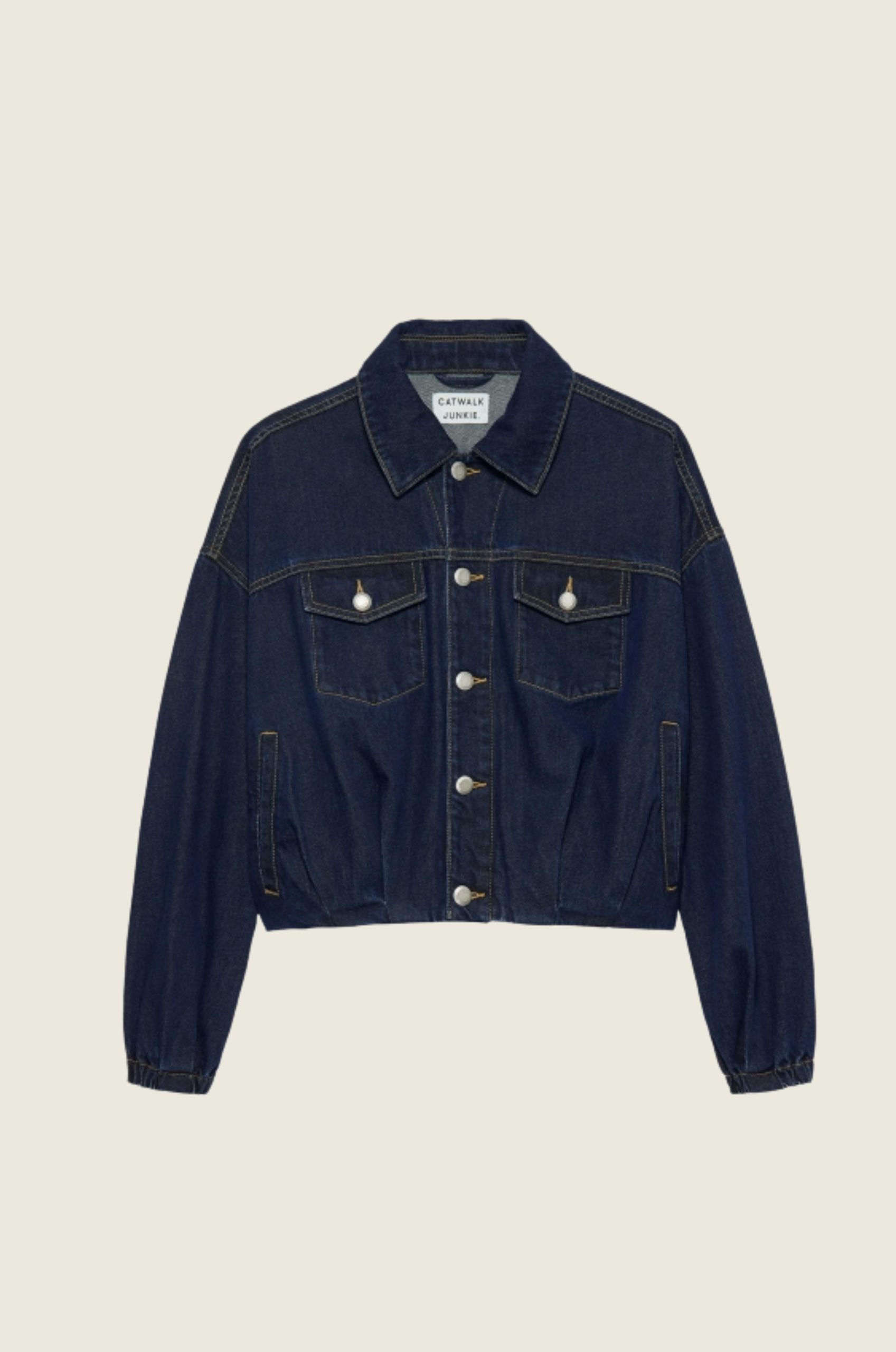 Tuck_in_denim_jacket