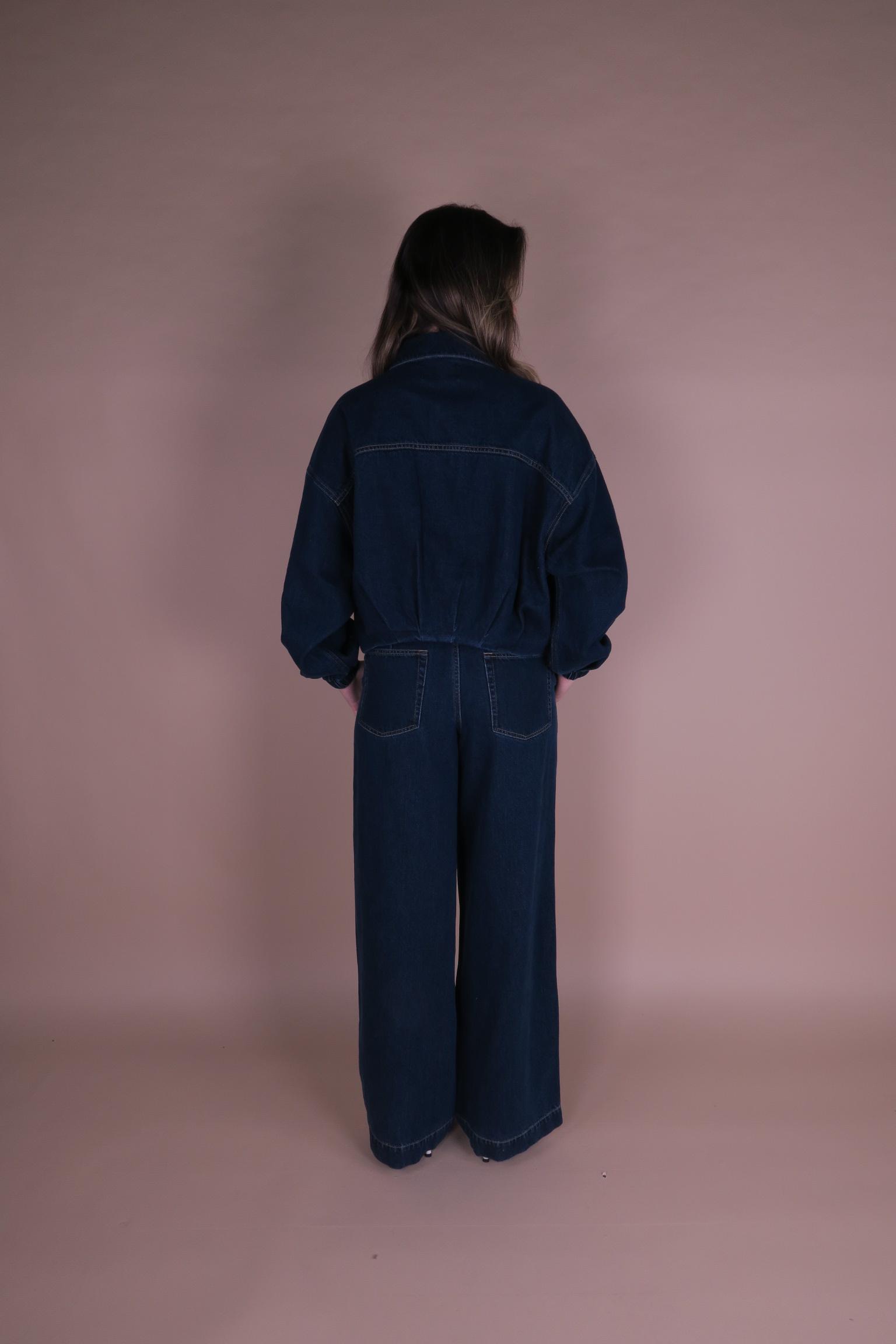 Tuck_in_denim_jacket_2