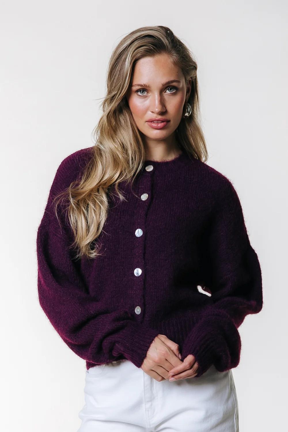 Yara_knitted_cardigan_