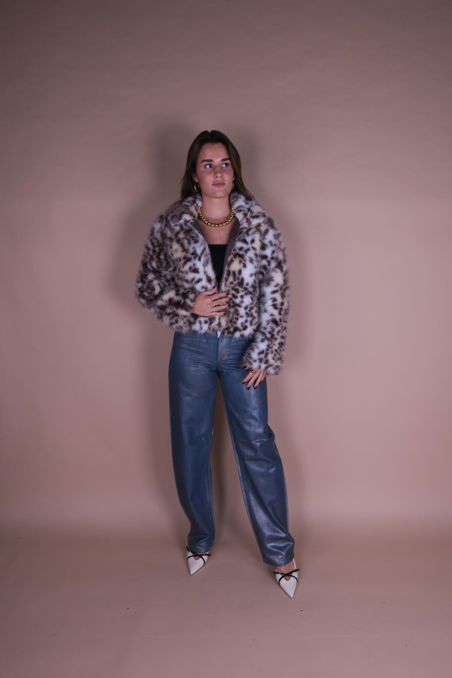 JXTANIA_LEO_JACKET_OTW_1