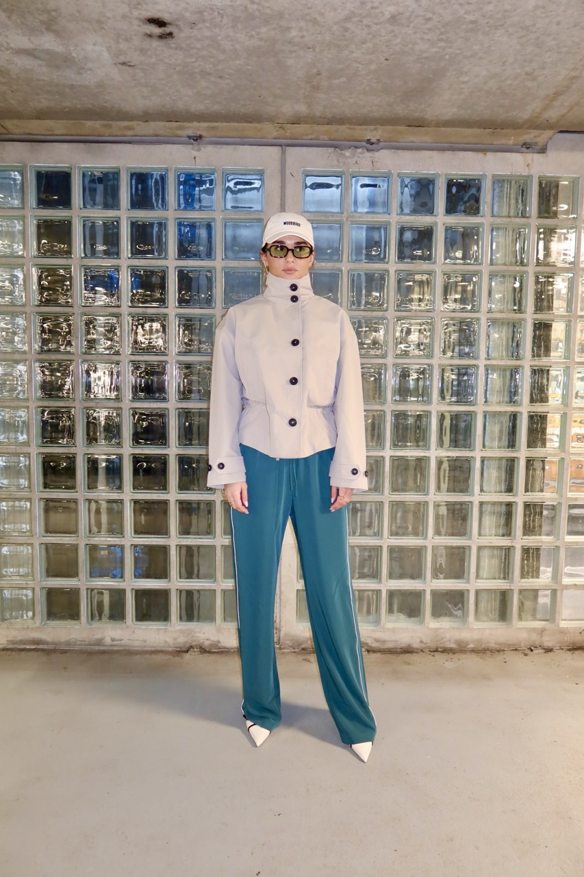 Tracksuit_trousers_with_piping_3