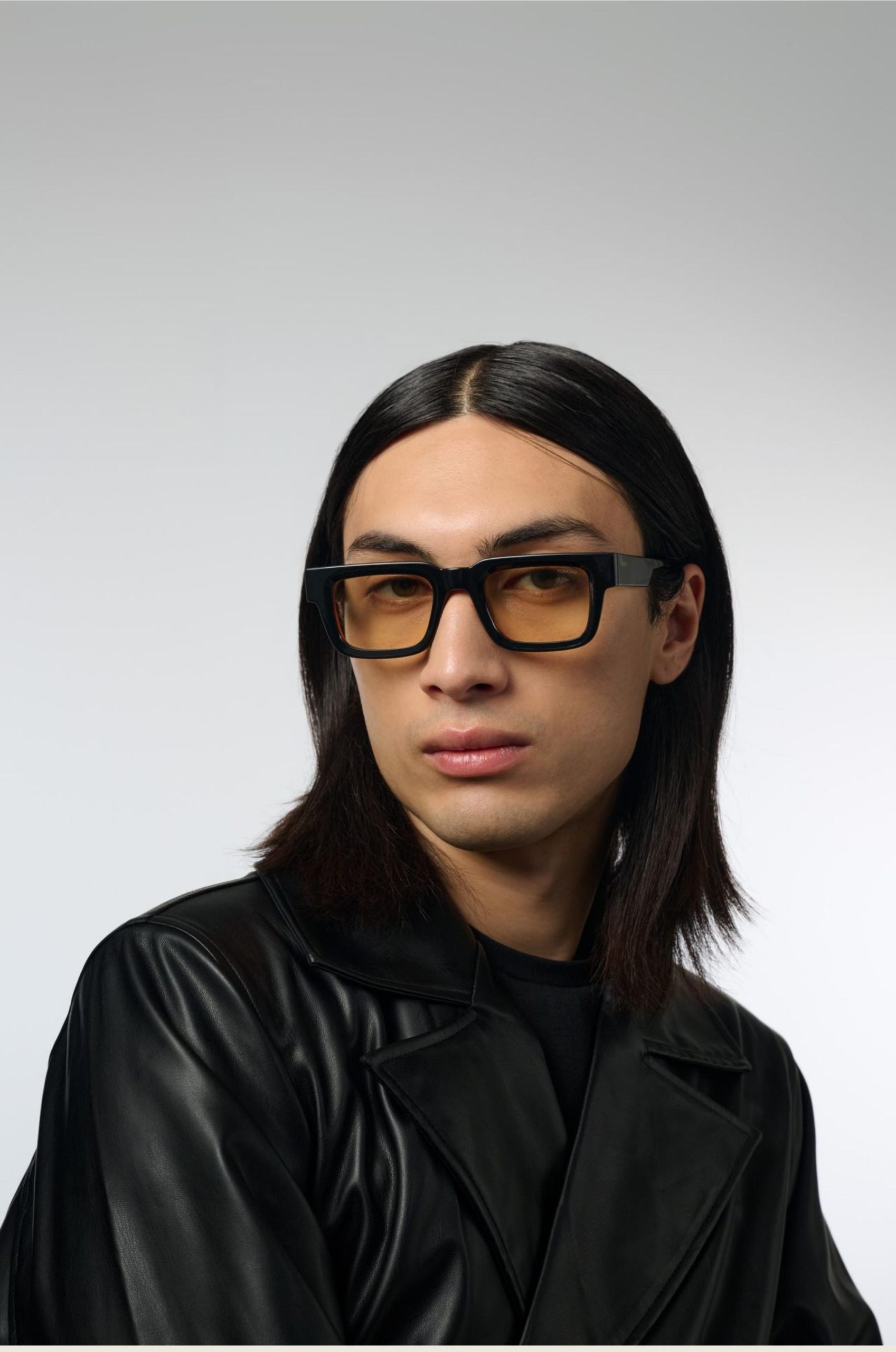 Victor_Black_Flare_2