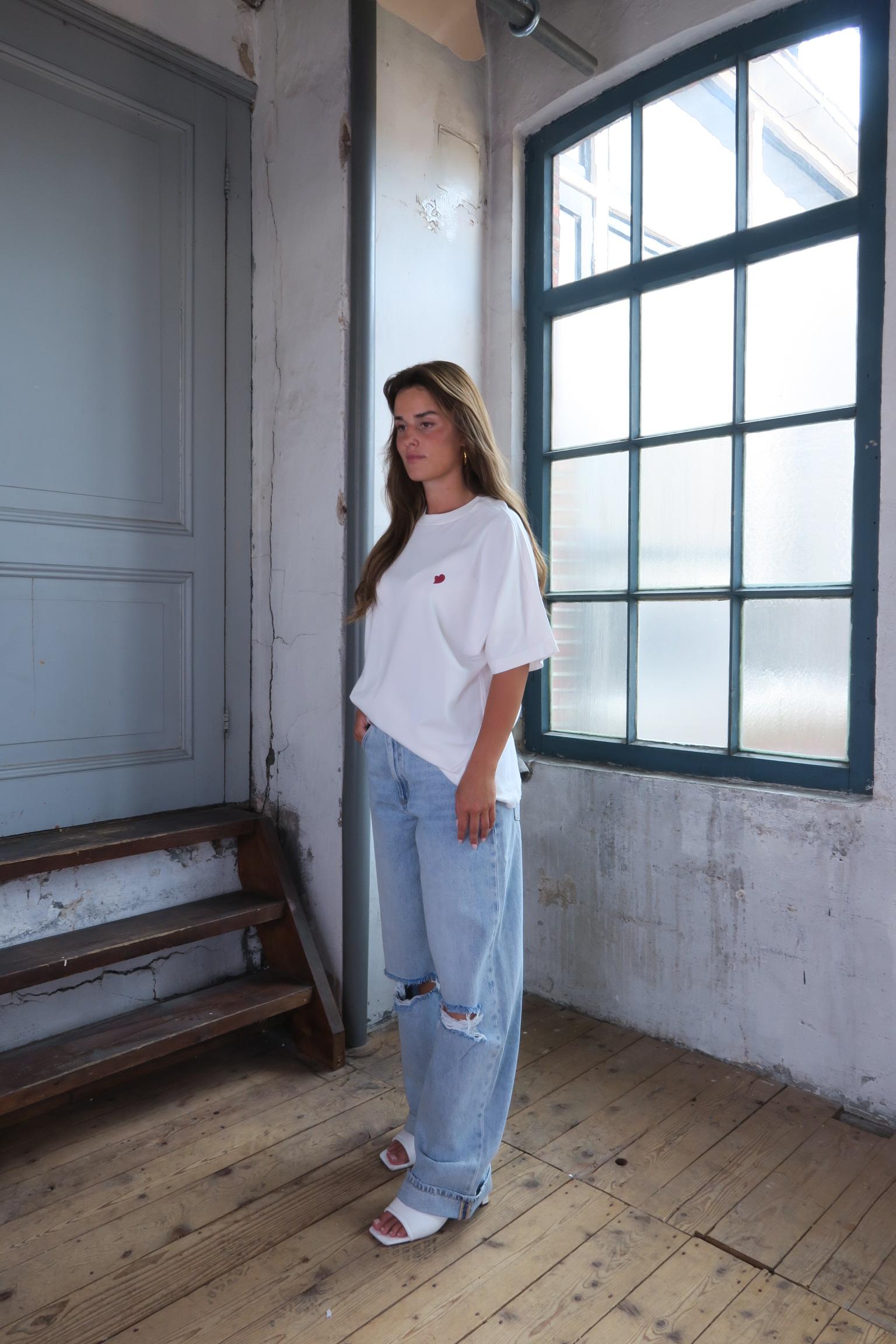 Oversized_graphic_Tshirt_10