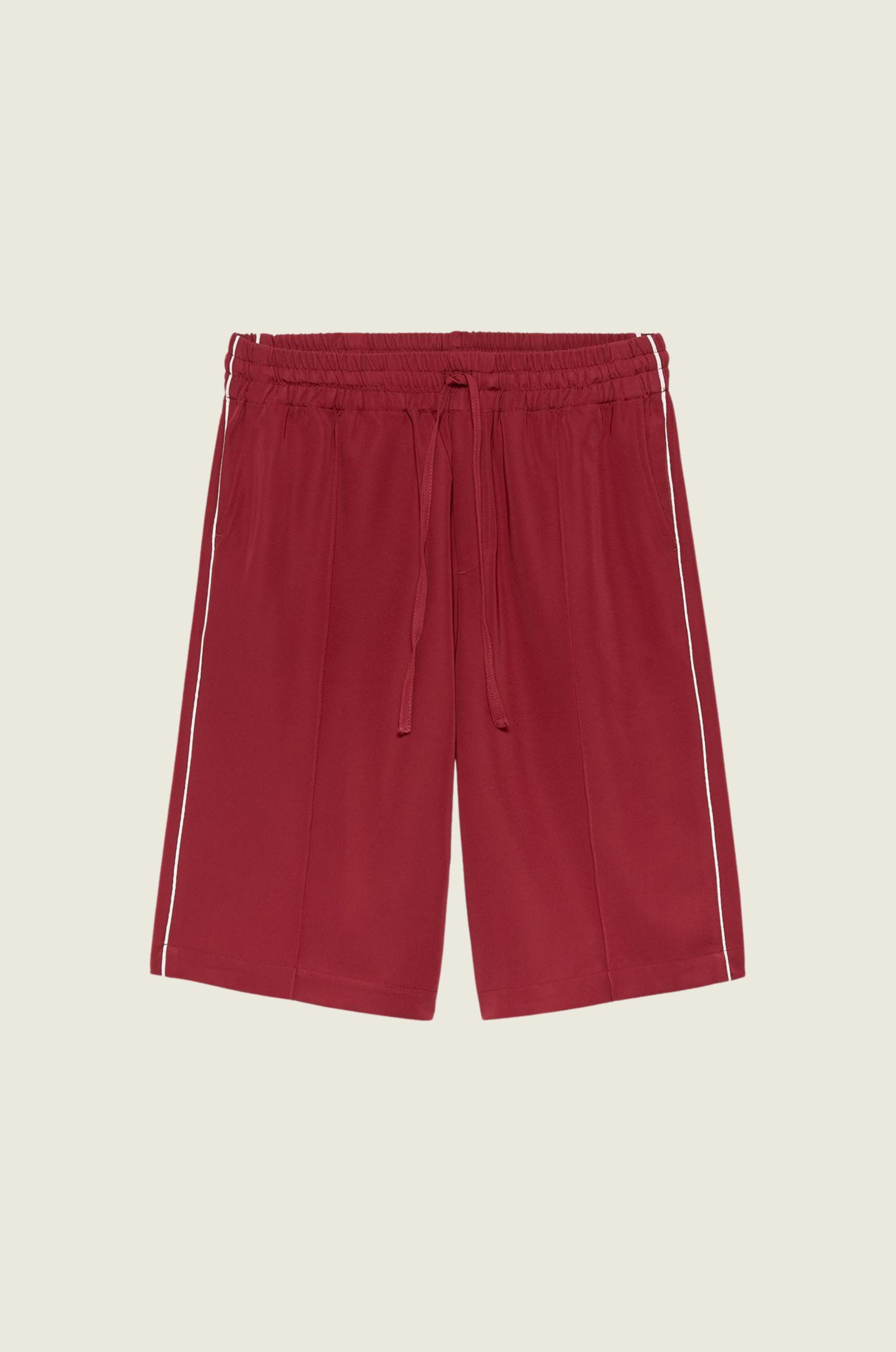 Tracksuit_bermuda_with_piping