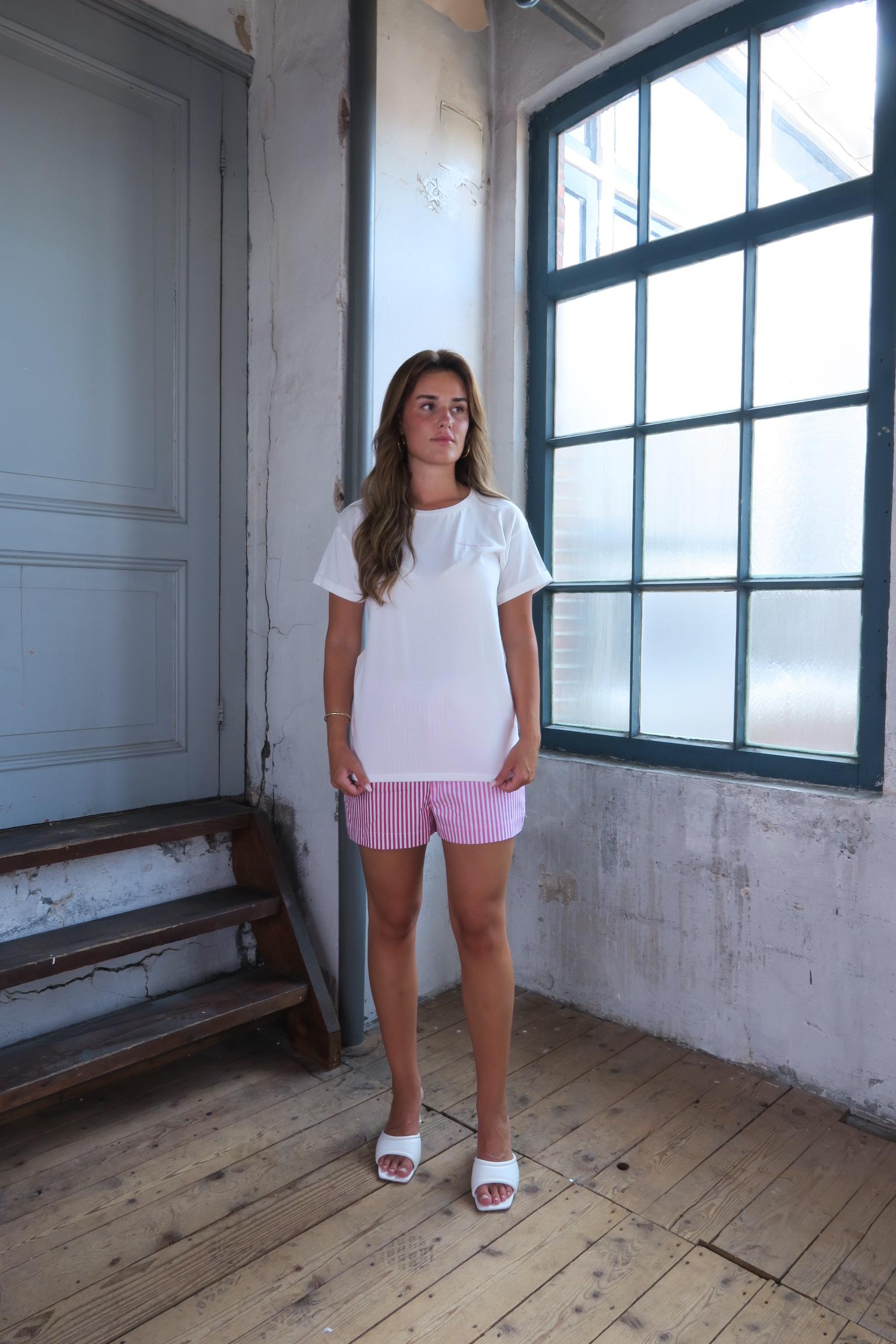 Lyn_Contrast_Stripe_Short
