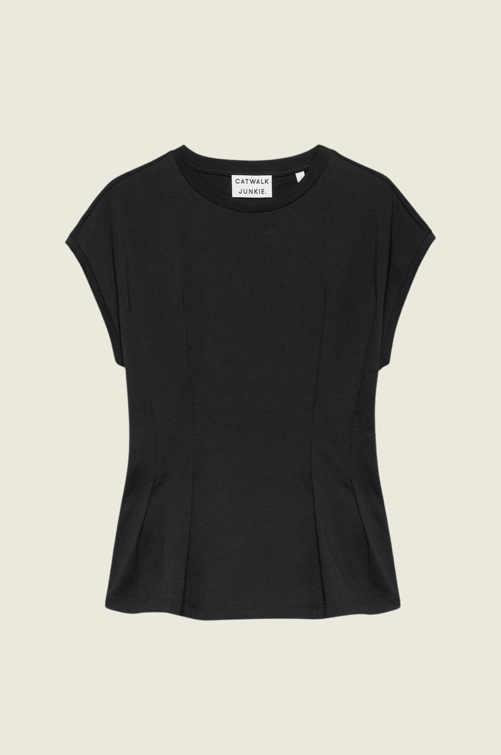 Tshirt_with_waist_pleats