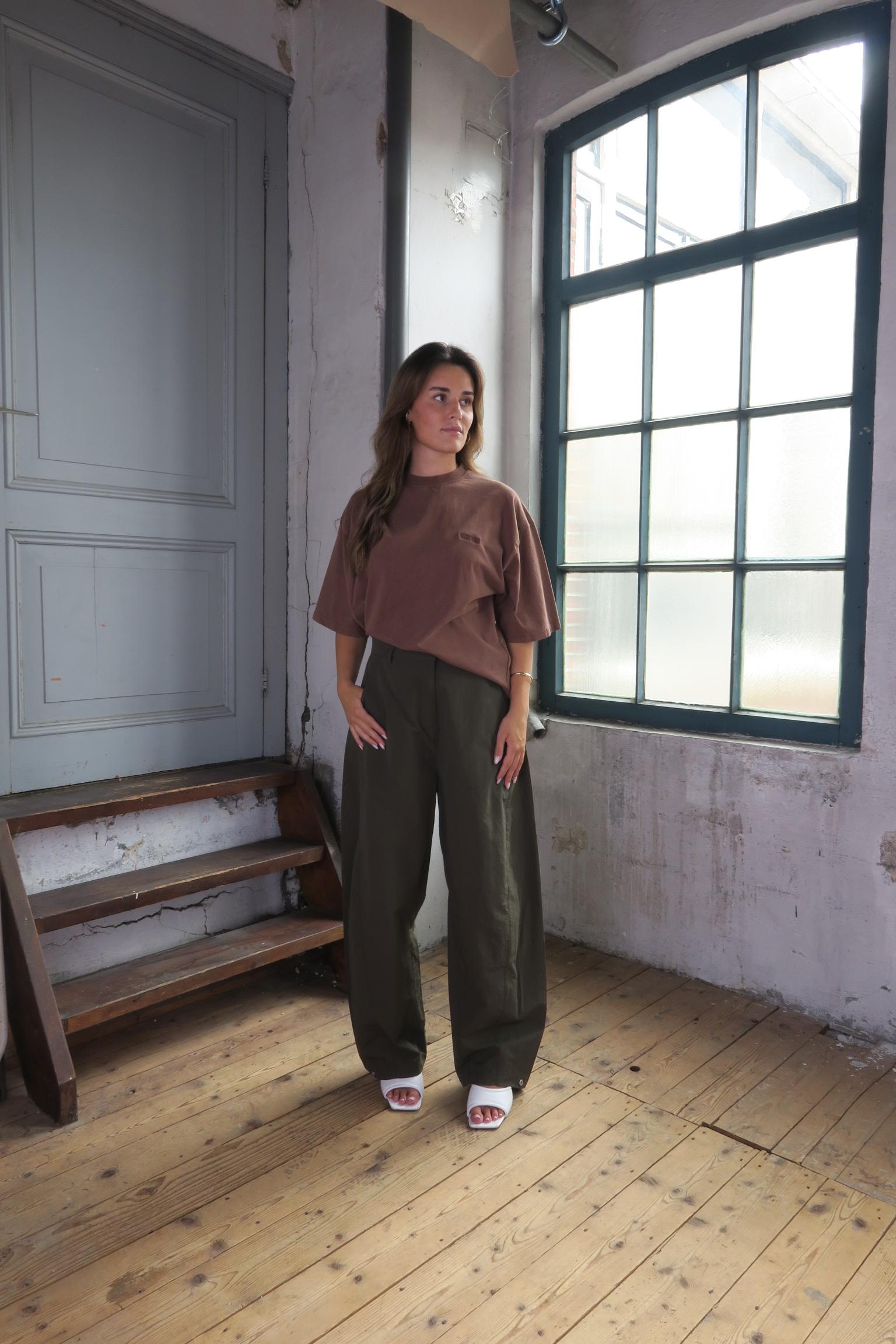 Barrel_shaped_trousers_2