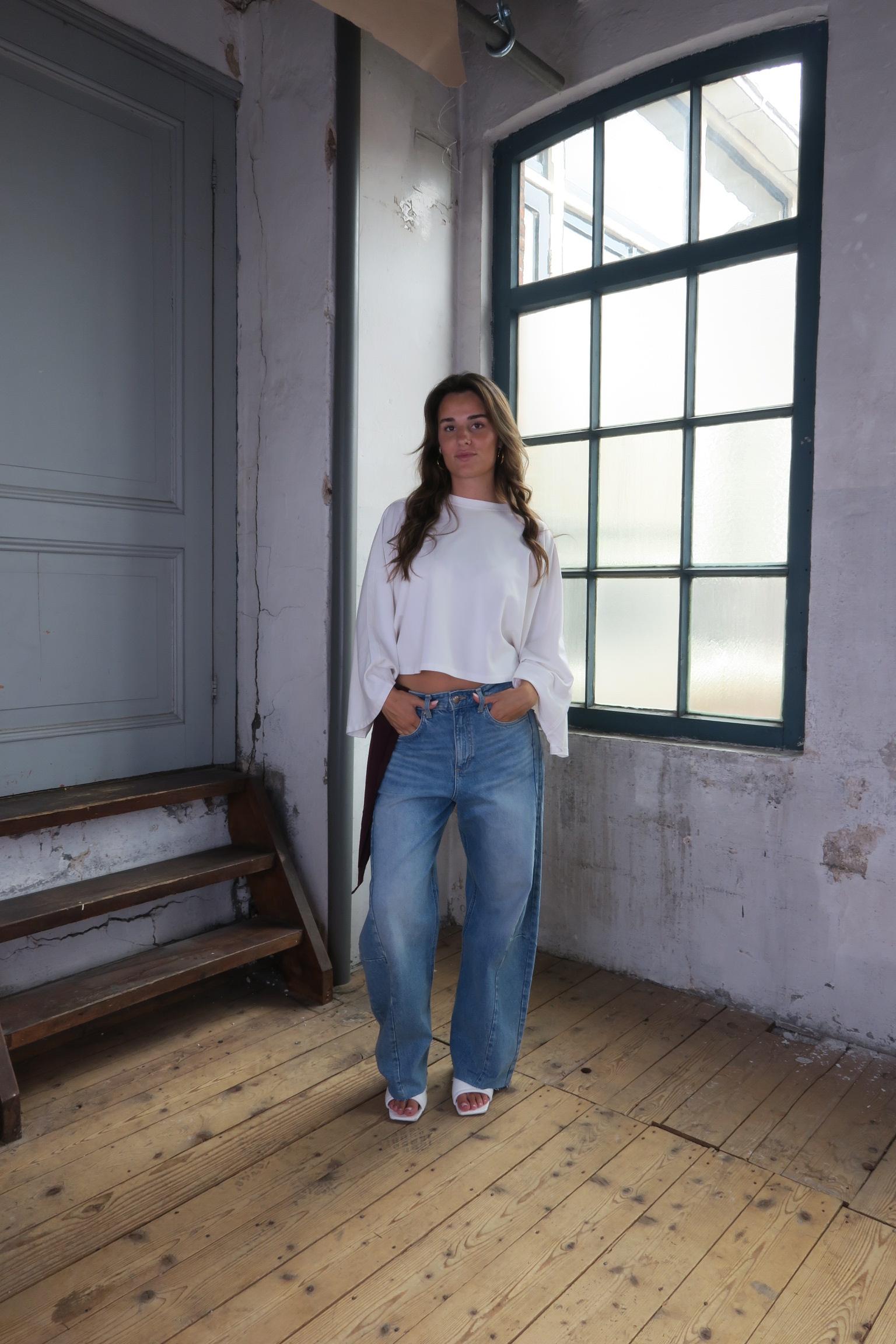 Cape_long_sleeve_1