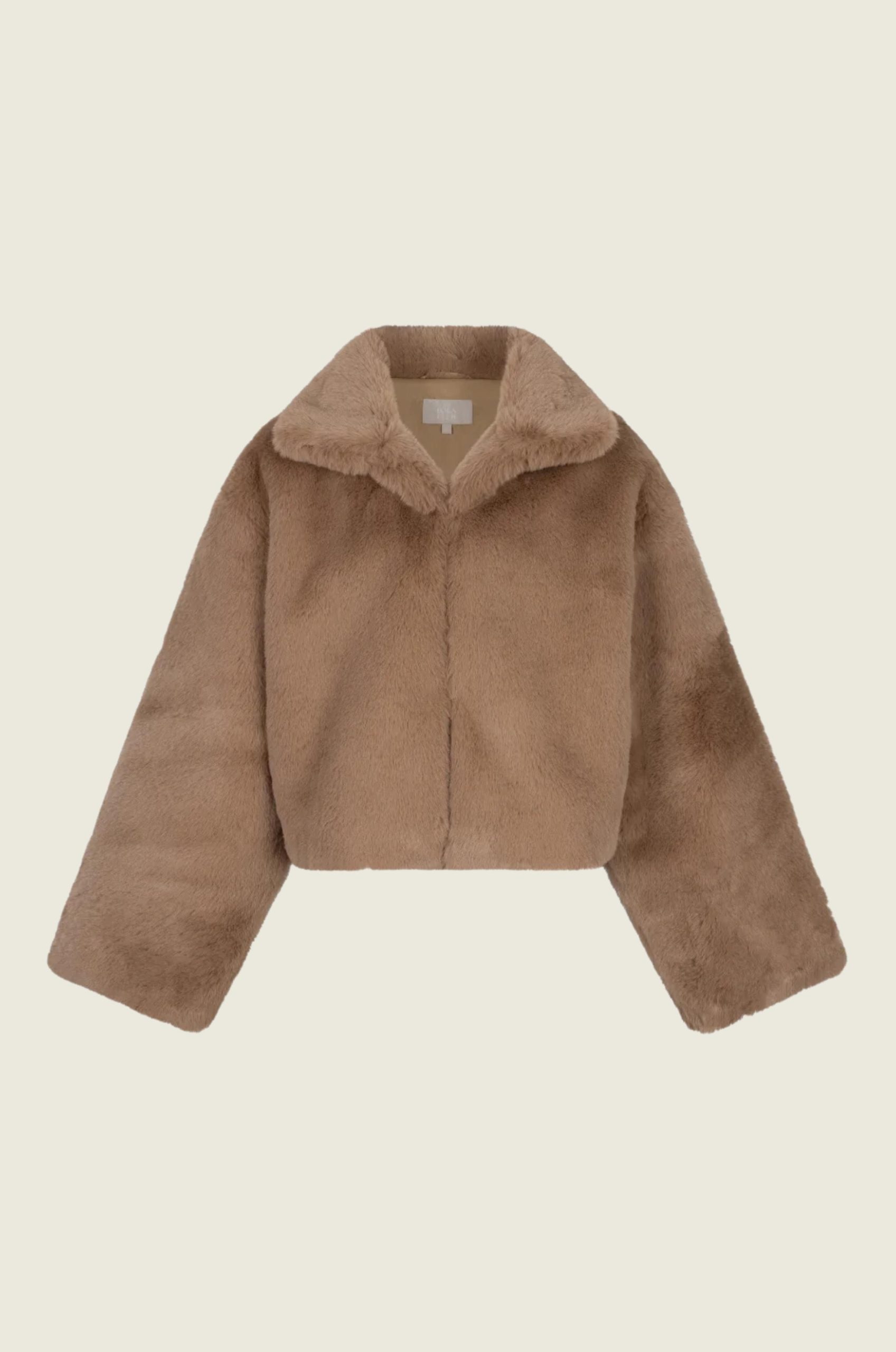 Bobbie_Faux_Fur_Jacket_3