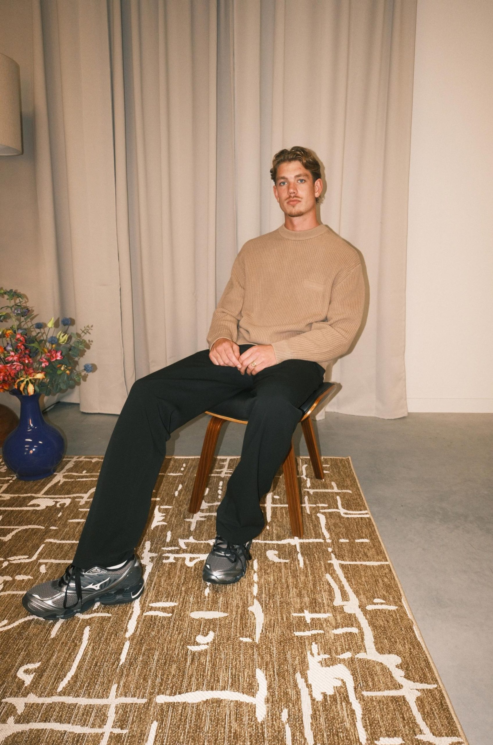 VARUNA_KNITTED_CREWNECK_4